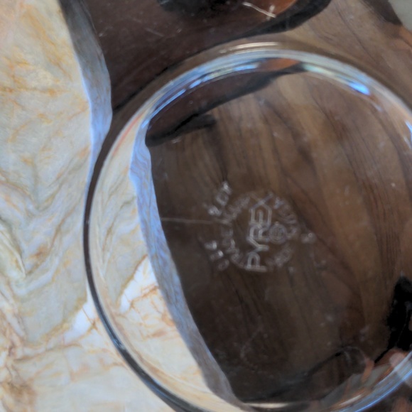 PYREX 2 QT GLASS Bowl - Picture 2 of 2